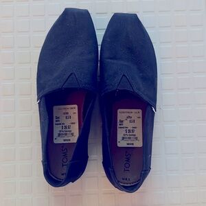 Toms Navy Slip on shoes gently used